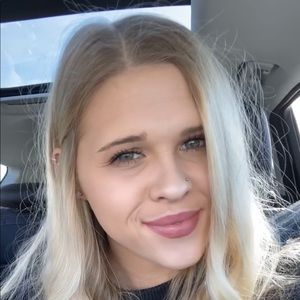 Meet your Posher, Josie